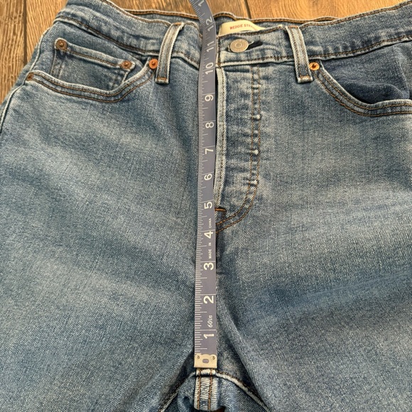 Levi’s Wedgie Straight Jeans High Rise Button Fly Cropped Women’s Size 31 - Picture 9 of 11